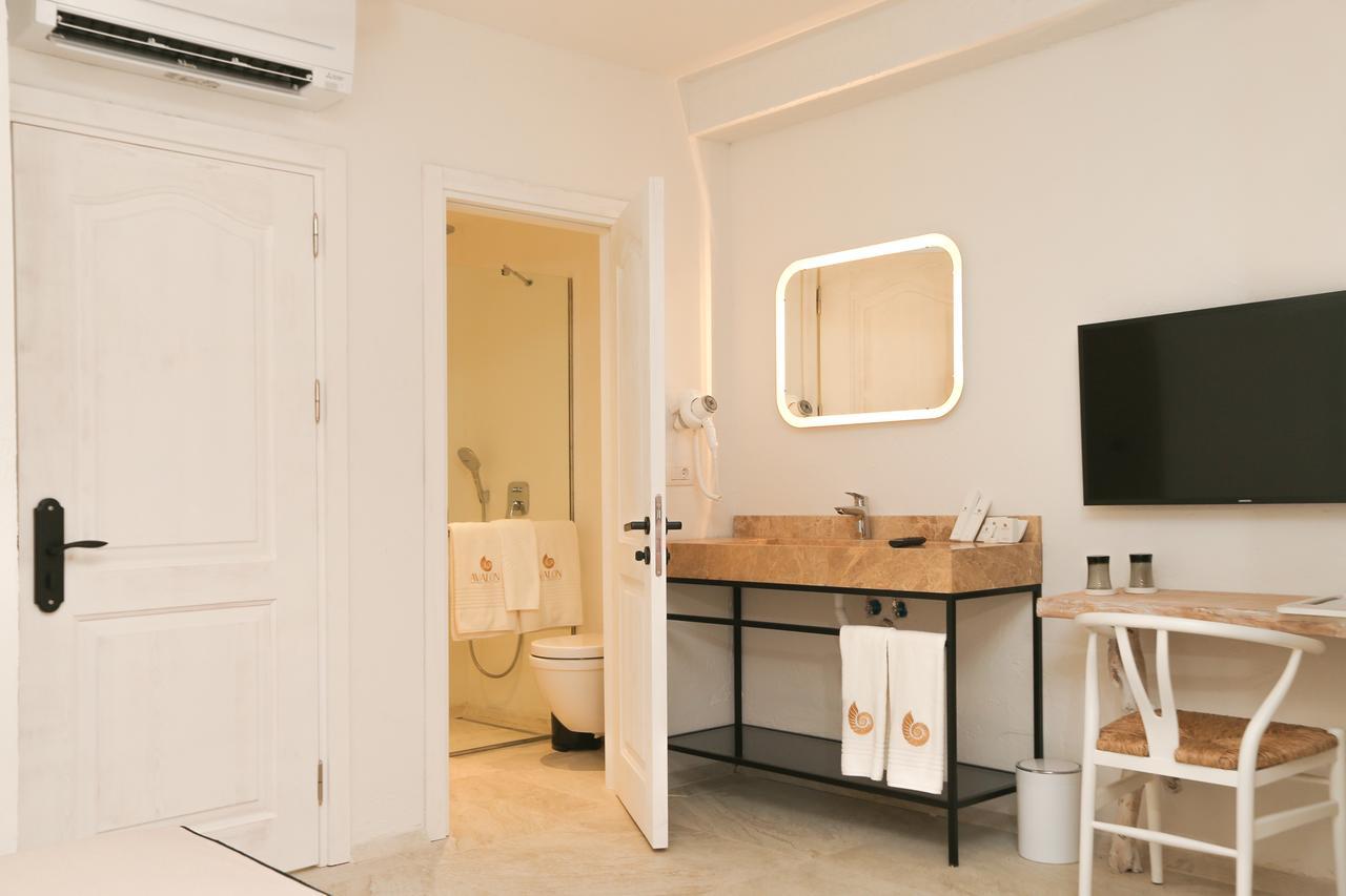 Avalon Boutique Hotel & Suites Alacati Exterior photo